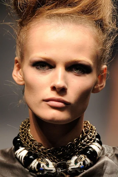 Look 46